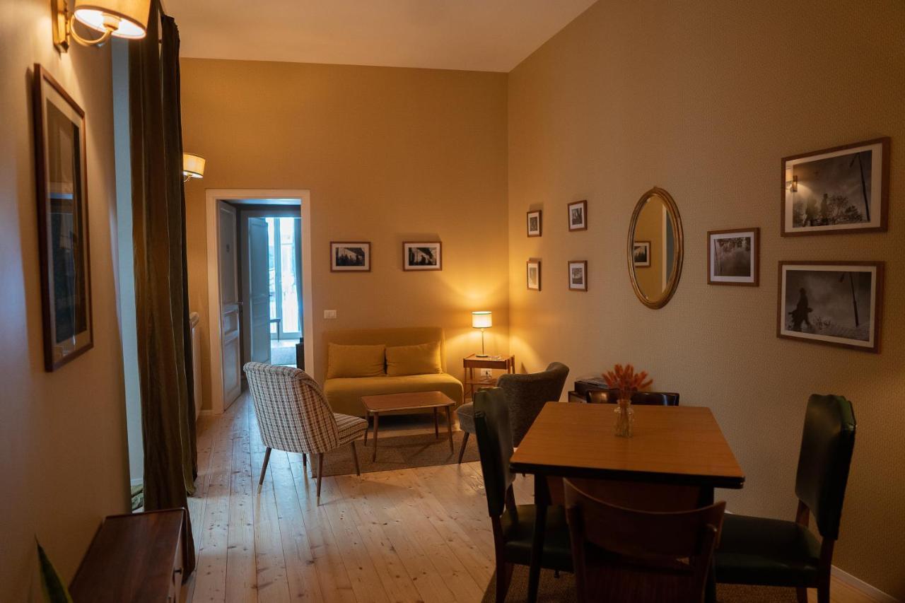 Casa Vayu - Rooms & Garden Napoli Bagian luar foto