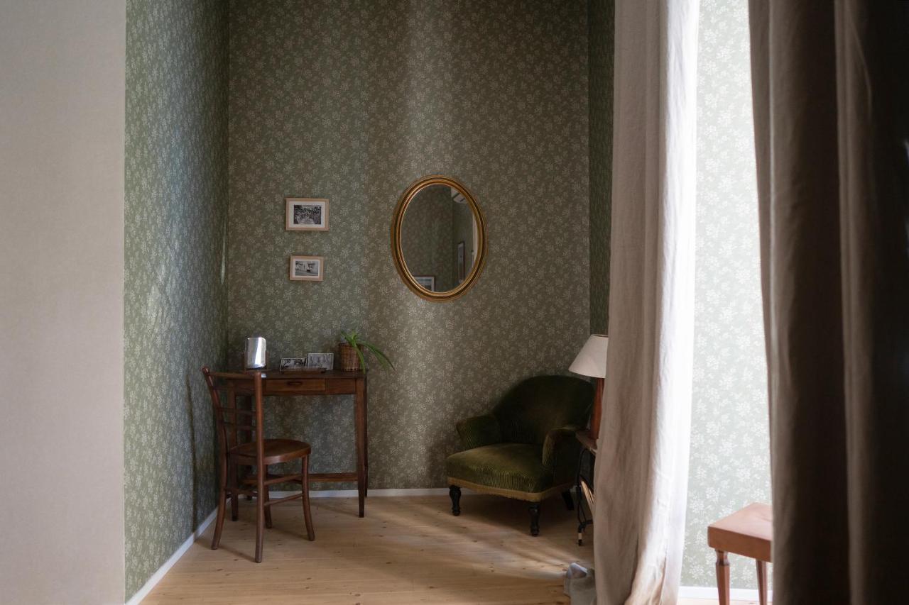 Casa Vayu - Rooms & Garden Napoli Bagian luar foto