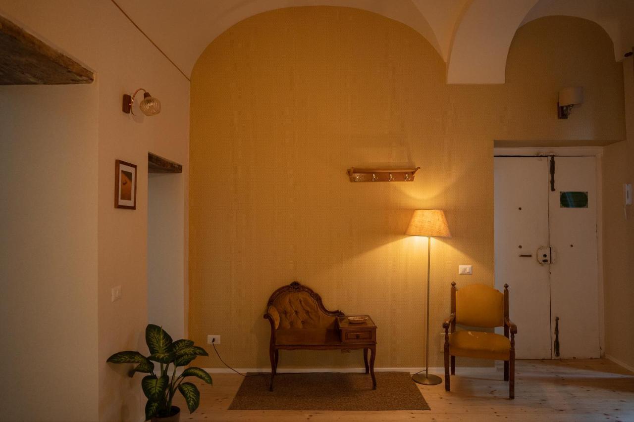 Casa Vayu - Rooms & Garden Napoli Bagian luar foto