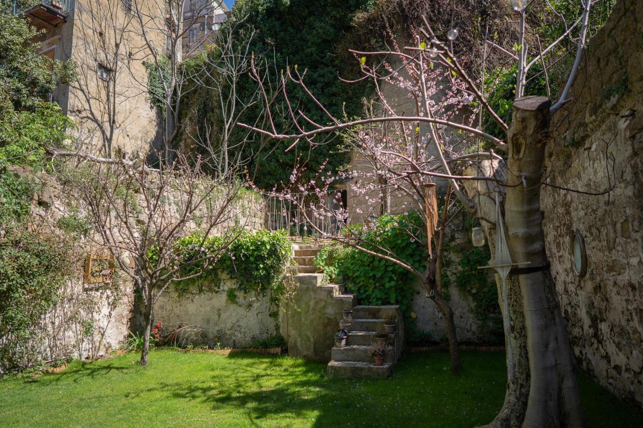 Casa Vayu - Rooms & Garden Napoli Bagian luar foto