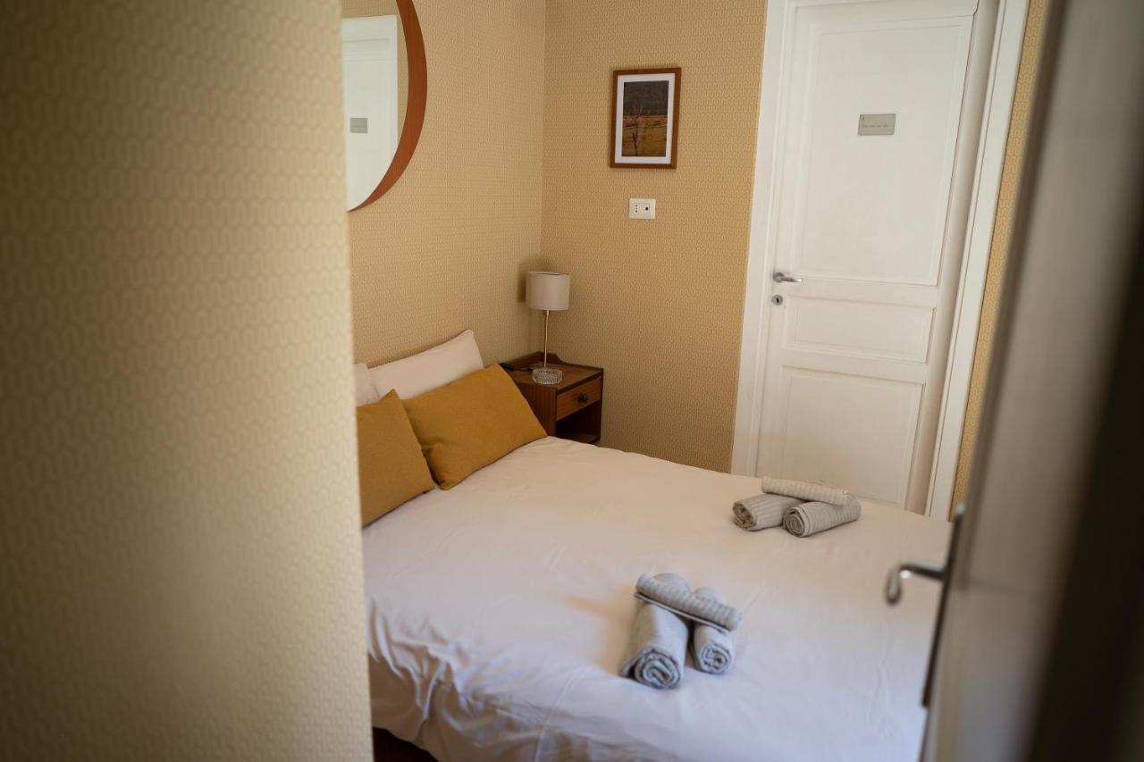 Casa Vayu - Rooms & Garden Napoli Bagian luar foto