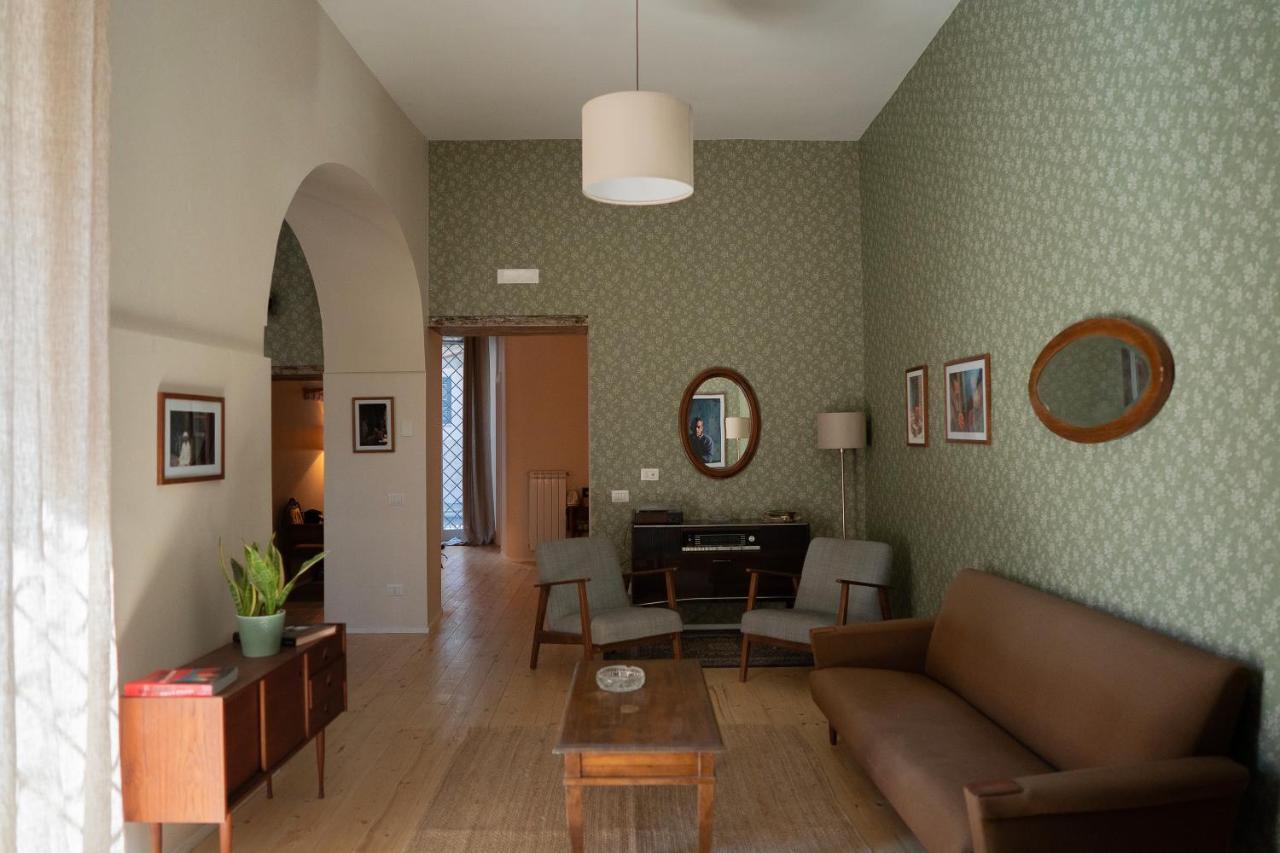 Casa Vayu - Rooms & Garden Napoli Bagian luar foto