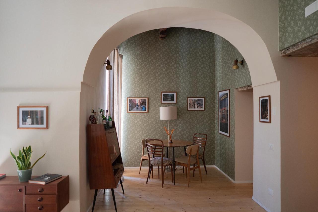 Casa Vayu - Rooms & Garden Napoli Bagian luar foto